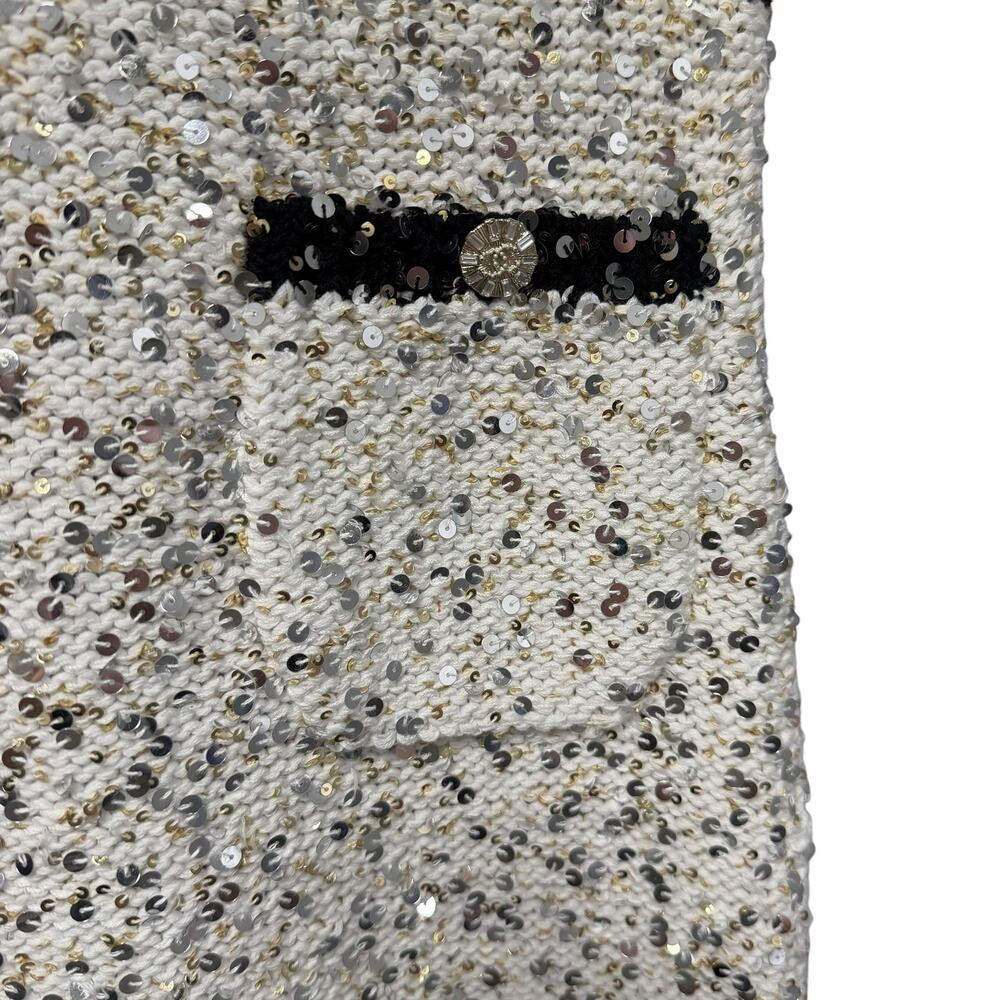 NWT Chanel 2023 Sequin Knit Mini Skirt White Black Silver Gold Womens 36 / US 4 - Picture 4 of 13